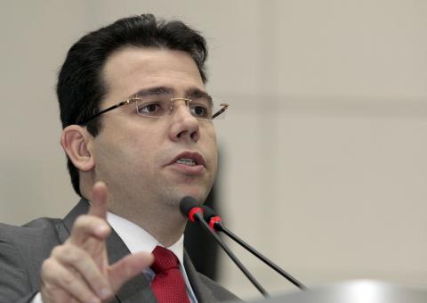 Barreto propõe conceder habite-se a residências construídas há mais de 20 anos